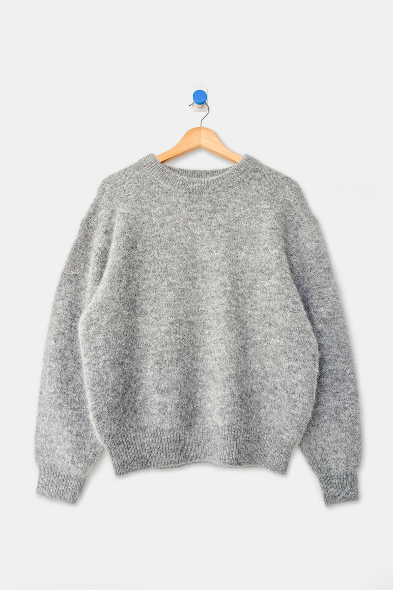 Le Bon Shoppe Elio Crewneck Alpaca Sweater in Heather Grey