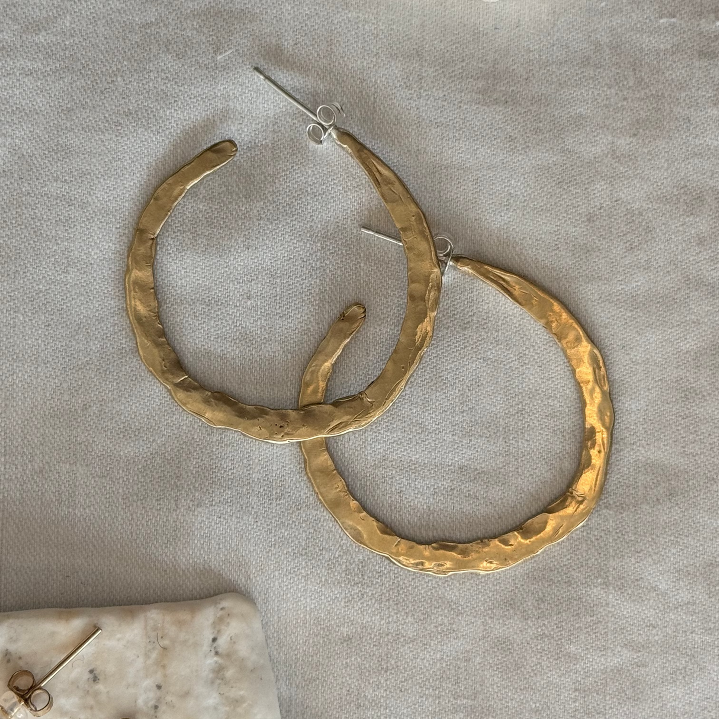 8.6.4 Hammered Hoop Earrings